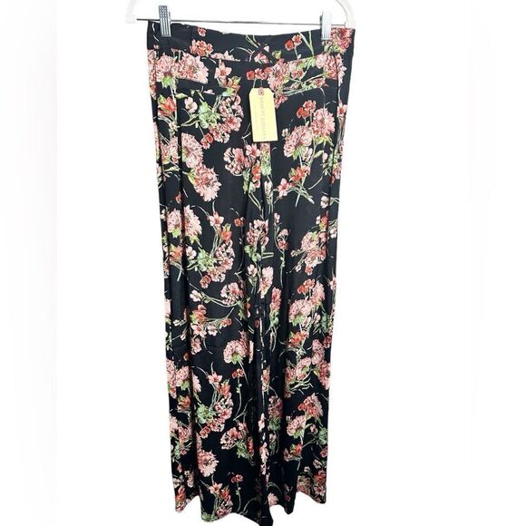 NWT Band of Gypsies Boho Lightweight Black Floral Palazzo Pants - Size Medium - Picture 2 of 6